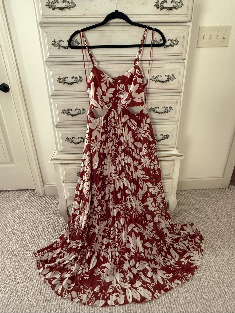 Stunning burgundy & White Floral Cutout Maxi Dress